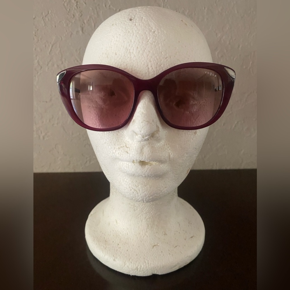 Vogue sunglasses large burgundy VO5457-S 298914 5317 135 2N never worn in case
